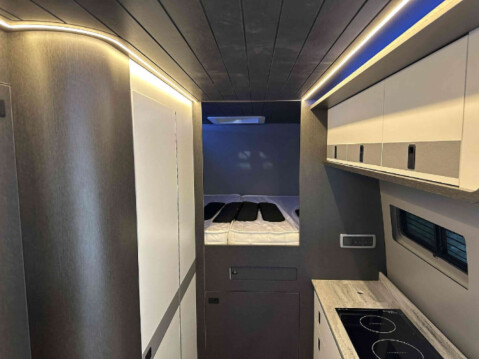 Volkswagen Campervan Trek RV Grand Tourer 9