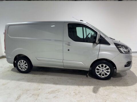 Ford Transit Custom 300 2.0 SWB Limited EcoBlue 4