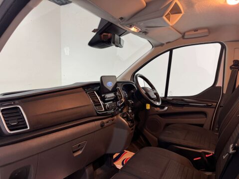 Ford Transit Custom 300 2.0 SWB Limited EcoBlue 46