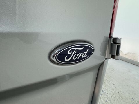 Ford Transit Custom 300 2.0 SWB Limited EcoBlue 31