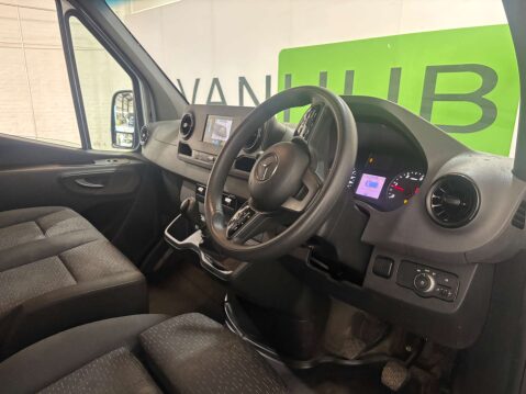 Mercedes-Benz Sprinter 2.0 Sprinter 315 MWB Premium CDI 4