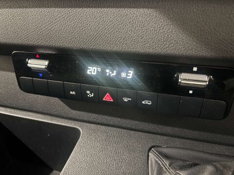 Mercedes-Benz Sprinter 2.0 Sprinter 315 MWB Premium CDI 22