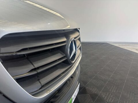 Mercedes-Benz Sprinter 2.0 Sprinter 315 MWB Premium CDI 40