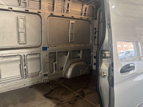 Mercedes-Benz Sprinter 2.0 Sprinter 315 MWB Premium CDI 12