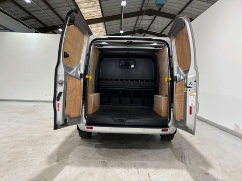 Ford Transit Custom 320 Limited EcoBlue Crew Van / Double Cab 40