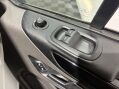 Ford Transit Custom 300 SWB Limited EcoBlue 41