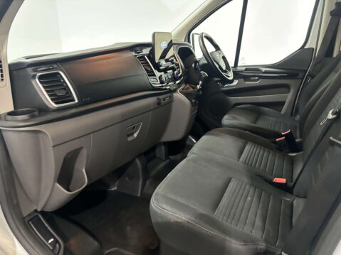 Ford Transit Custom 300 SWB Limited EcoBlue 43