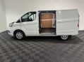 Ford Transit Custom 300 SWB Limited EcoBlue 41