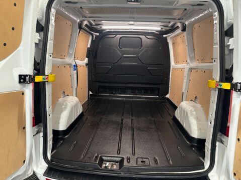 Ford Transit Custom 300 SWB Limited EcoBlue 46