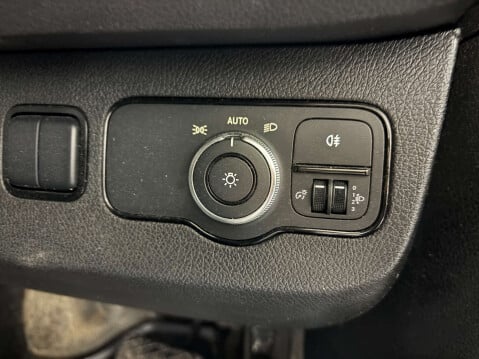 Mercedes-Benz Sprinter 315 Premium CDI MWB 19