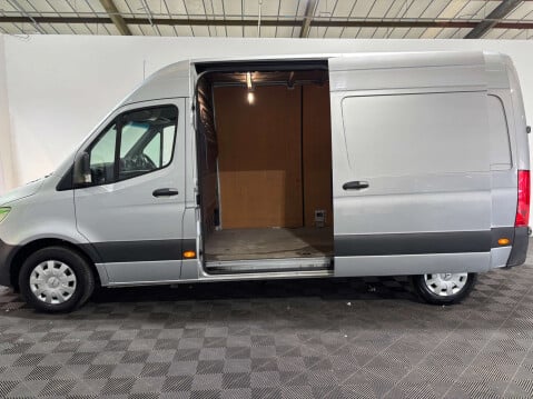 Mercedes-Benz Sprinter 315 Premium CDI MWB 22