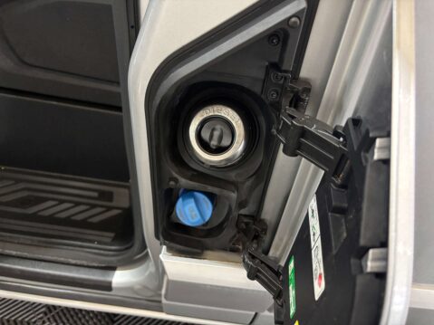 Ford Transit Custom 300 SWB Limited EcoBlue 10