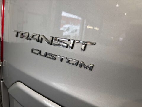 Ford Transit Custom 300 SWB Limited EcoBlue 41