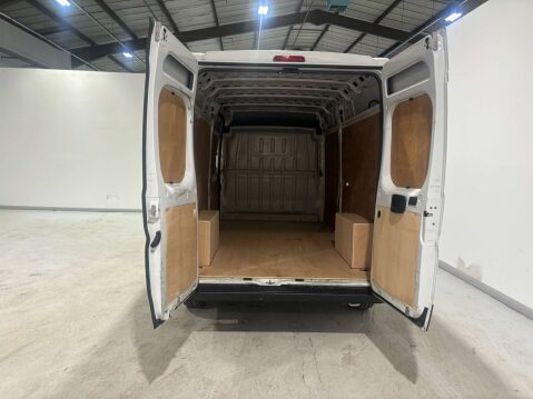 Peugeot Boxer 335 Professional L3H2 Blue HDi 39