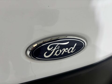 Ford Transit 350 2.0 Limited Edition L3H2 49