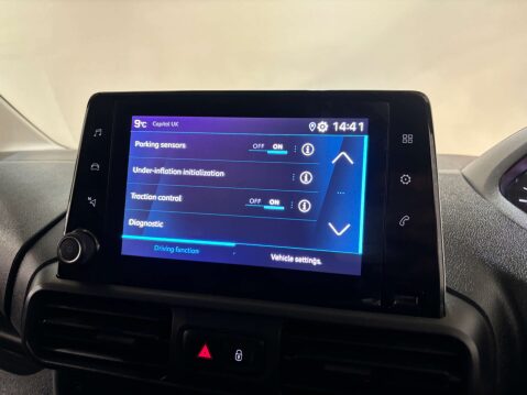 Peugeot Partner Professional 1.5 Premium Blue HDi SWB 30