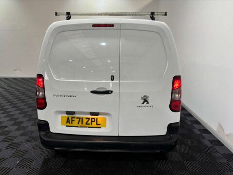 Peugeot Partner Professional 1.5 Premium Blue HDi SWB 33