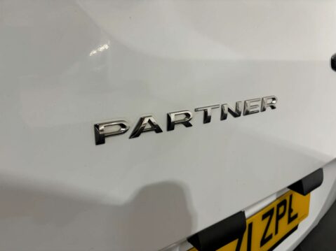 Peugeot Partner Professional 1.5 Premium Blue HDi SWB 37