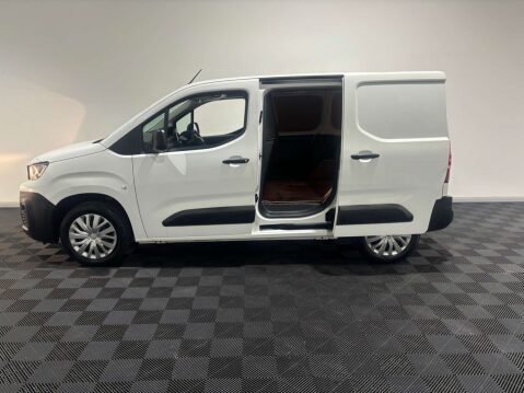 Peugeot Partner Professional 1.5 Premium Blue HDi SWB 19