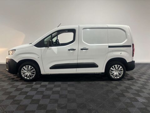 Peugeot Partner Professional 1.5 Premium Blue HDi SWB 6