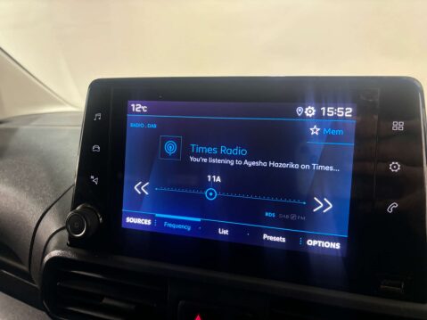 Peugeot Partner Professional 1.5 Premium Blue HDi SWB 39