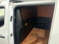 Peugeot Partner Professional 1.5 Premium Blue HDi SWB 15