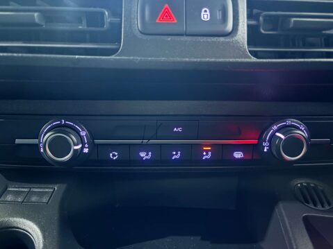 Peugeot Partner Professional 1.5 Premium Blue HDi SWB 37