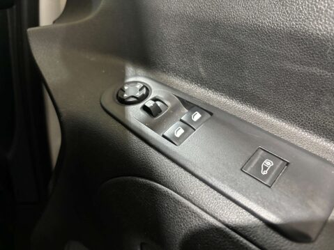 Peugeot Partner Professional 1.5 Premium Blue HDi SWB 25