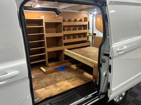Ford Transit Custom 280 2.0 Limited EcoBlue SWB Auto 17