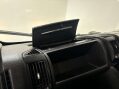 Peugeot Boxer 335 2.2 Professional Prem+ L2H2 BHDi 28