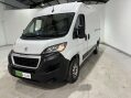 Peugeot Boxer 335 2.2 Professional Prem+ L2H2 BHDi 17