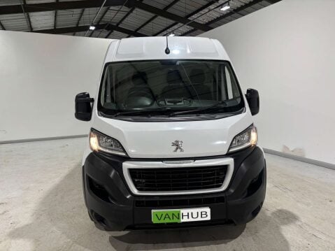 Peugeot Boxer 335 2.2 Professional Prem+ L2H2 BHDi 19