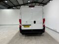 Peugeot Boxer 335 2.2 Professional Prem+ L2H2 BHDi 7