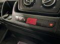 Peugeot Boxer 335 2.2 Professional Prem+ L2H2 BHDi 26
