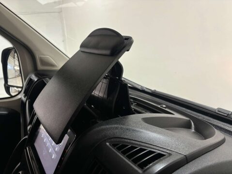 Peugeot Boxer 335 2.2 Professional Prem+ L2H2 BHDi 47