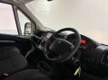 Peugeot Boxer 335 2.2 Professional Prem+ L2H2 BHDi 2
