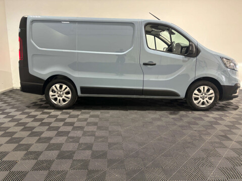 Renault Trafic SL28 2.0 Sport Blue SWB DCI 3