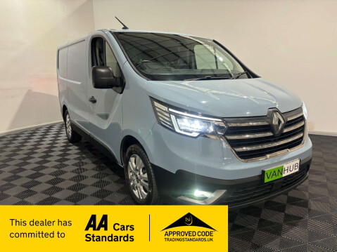 Renault Trafic SL28 2.0 Sport Blue SWB DCI 1