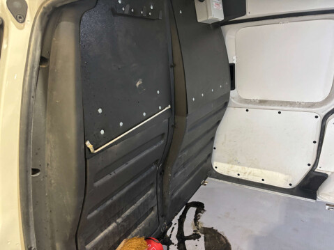 Volkswagen Caddy C20 2.0 Trendline TDI SWB 13