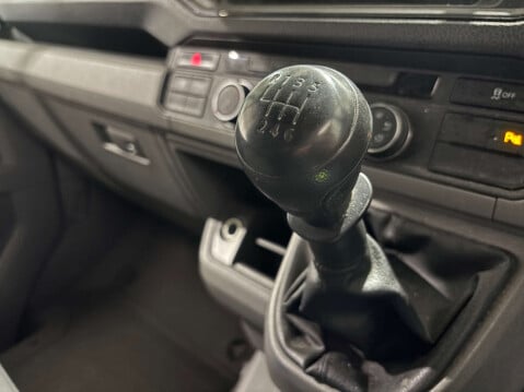 Volkswagen Crafter CR35 2.0 Trendline TDI LWB 18