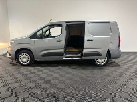 Vauxhall Combo 2300 1.5 Sportive TD LWB 15