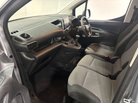 Vauxhall Combo 2300 1.5 Sportive TD LWB 22