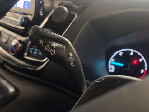 Ford Transit Custom 300 Limited 2.0 EcoBlue LWB Auto 35