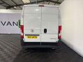 Vauxhall Movano F3500 Dynamic 2.2 TD L2H2 S/S 31