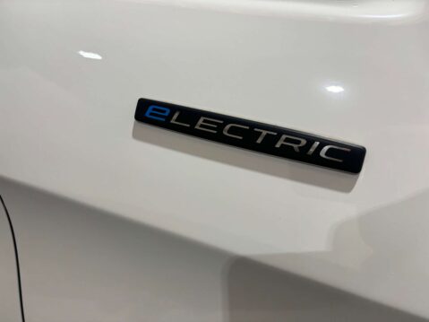 Mercedes-Benz Vito eVito 66 Progressive 51