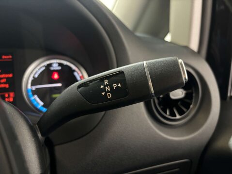 Mercedes-Benz Vito eVito 66 Progressive 27