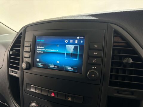 Mercedes-Benz Vito eVito 66 Progressive 37