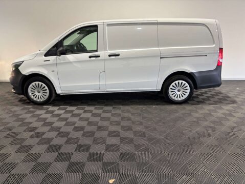 Mercedes-Benz Vito eVito 66 Progressive 15