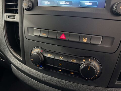 Mercedes-Benz Vito eVito 66 Progressive 28