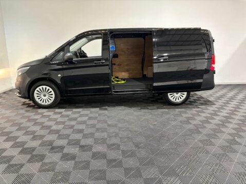 Mercedes-Benz Vito eVito 66 Progressive 16